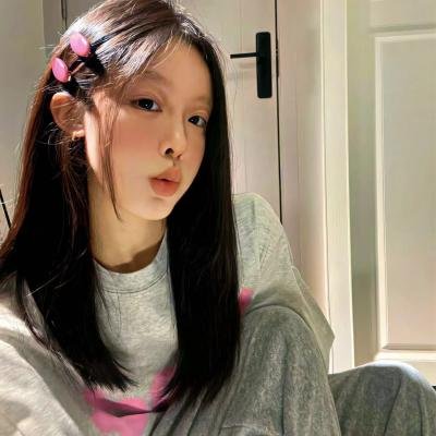 维奥莱特·诺齐埃尔